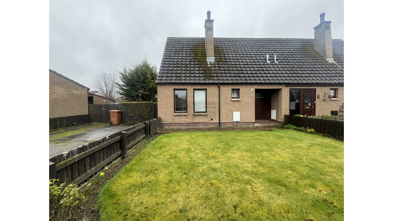 20 Grant Road, Forres